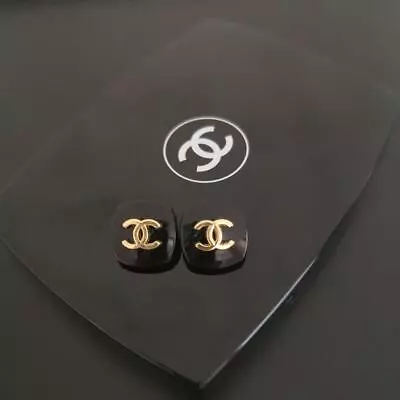 £77.64 • Buy Vintage Button CHANEL#95 Black X Gold 15mm 2 Pieces