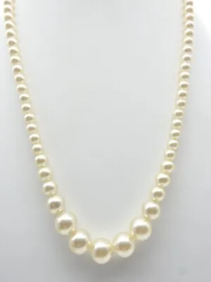 Off White Graduated Faux Pearl Beaded Necklace 27 Inches Vintage • $8.29