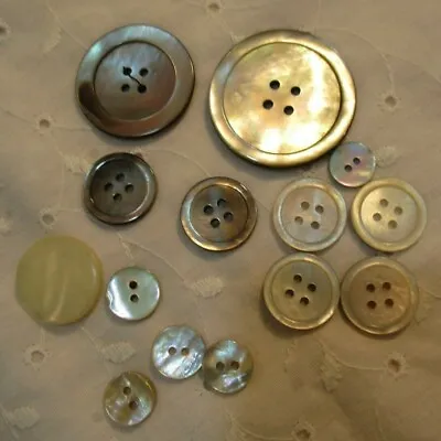 MIXED LOT Of 14 VINTAGE MOTHR OF PEARL ABOLONE BUTTONS 1.5  To .5  • $8.84