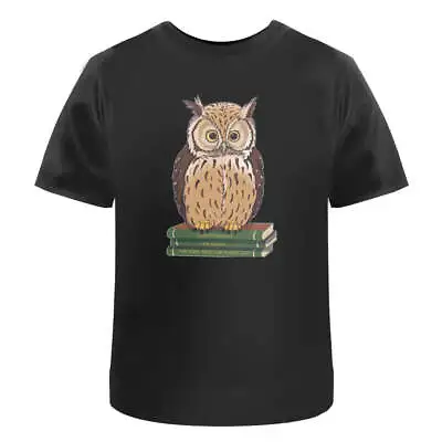 'A Cute Owl On A Stack Of Books' Men's / Women's Cotton T-Shirts (TA043101) • £11.99