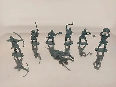 7 X AIRFIX. MEDIEVAL FOOT KNIGHT 1/32 SCALE PLASTIC SOLDIER LOT VINTAGE  • $38.54