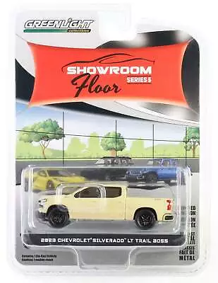 Greenlight 2023 Chevrolet Silverado LT Trail Boss Z71 68050 Showroom Floor 1:64 • $6.99