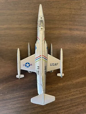 USAF Starfighter Diecast Metal & Plastic Model FG-910 No 63118 F-104 • $24.99