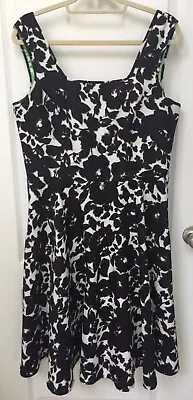 Covington Size 14 Woman's Black White Floral Sleeveless Career Party Dress • $23.95