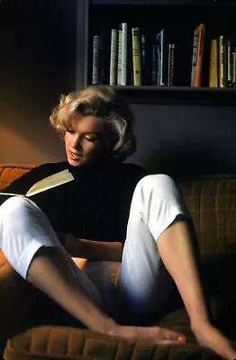 Vintage Marilyn Monroe Reading At Home Colour Print Poster Wall Art Picture A4 + • £4.89