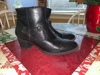 White Mountain Black Side Zipper Ankle Boots Man Made Materials Size 10M • $22.59