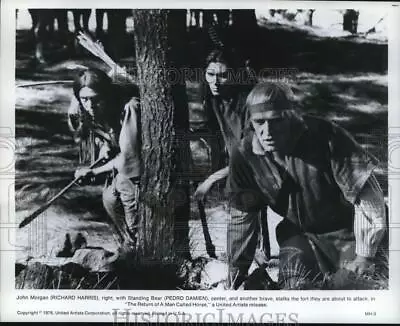 1976 Press Photo Richard Harris & Pedro Damien In  Return Of A Man Called Horse  • $19.99