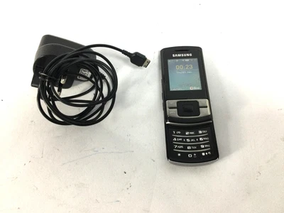 £10 • Buy Samsung C3050 Mobile Phone On Vodafone With Charger
