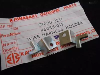 NOS Kawasaki Wire Harness Holder MT1 F3 F4 W2TT 46085-012 QTY2 • $8.99
