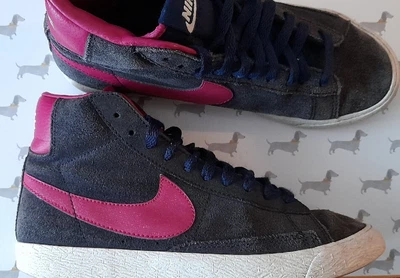 £10 • Buy Nike Blazers Size 5