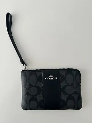 Black COACH NEW YORK Purse • £45