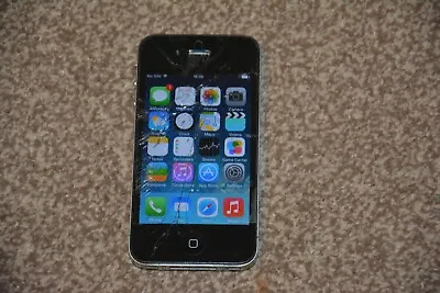 Apple IPhone 4 Black 32GB EE CRACKED • £10.07