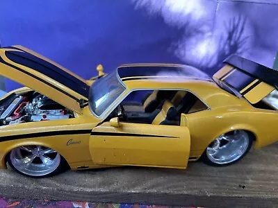 Jada 1/18  1968 Camaro Big Time Muscle Yellow W/ Black Stripping • $55