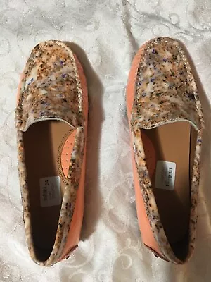 Venettini Girls Light Orange Shoes Size 34 • $35