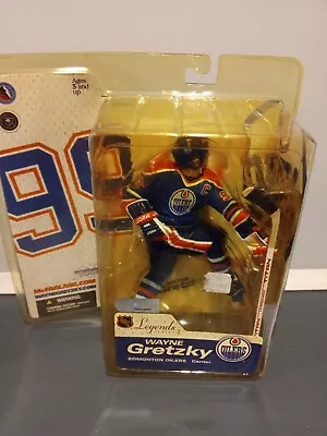 Wayne Gretzky McFarlane Legends Series 2 Figure Edmonton Oilers Blue Jersey • $15