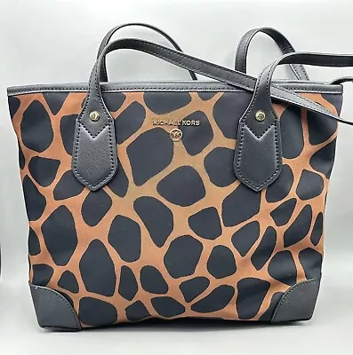 MICHAEL KORS Eva Zip Tote Bag Giraffe Animal Print NICE • $67.99