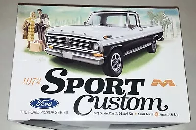 Moebius DENTED BOX 1972 Ford Sport Custom Pickup Truck 1:25 Model Car Kit 1220 • $23