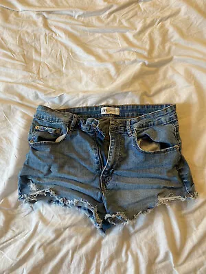 Zara Womens Denim Raw Hem Shorts Size 8 • $15.25