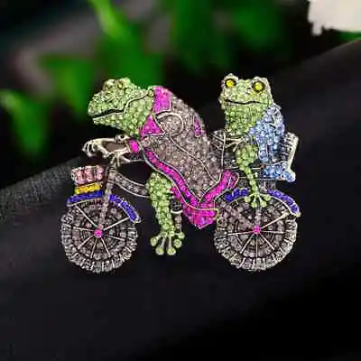Funny Cycling Frog Brooch Creative Toad Pin Vintage Animal Brooches Accessories • $7.55