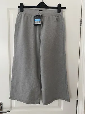 £14.99 • Buy Nike Studio 71 Grey Cropped Stretchy Cotton Capri Pants Trousers Joggers M 10-12