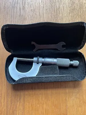 Moore & Wright 0-25mm Micrometer.  Cased. 961m.  Metric. Vintage • £50