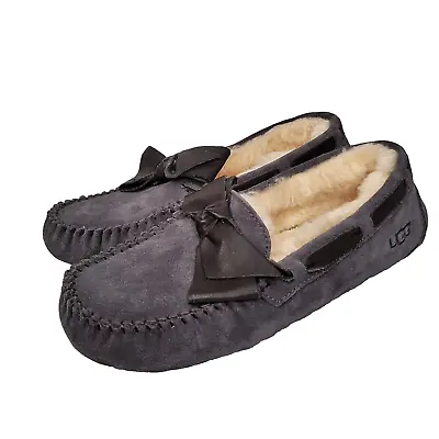 UGG Dakota Leather Bow Moccasin Slippers Gray Suede Style 1020031 Womens 8 VGUC • $49