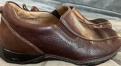 BORN Mens Size 10.5M Winfield Brown Leather Slip On Dress Casual Shoes M6198 • $25.75