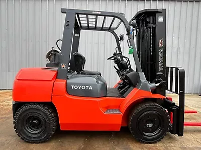 Reconditioned 8000lb Toyota 7fgu35 Solid Pneumatic Tire Forklift • $29950