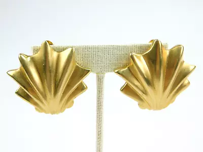 Vintage Les Bernard Brushed Gold Tone Scalloped Earrings 1.5  Statement Chunky • $54.99