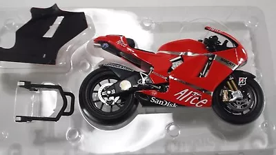 Loris Capirossi. Ducati Desmo16 GP7. Desmosedici MotoGP 2007. Minichamps 1/12 • $97.85