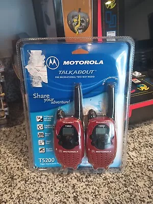 Motorola TalkAbout T5200 AA 2-Mile 14-Channel FRS Two-Way Radio (Pair) • $50