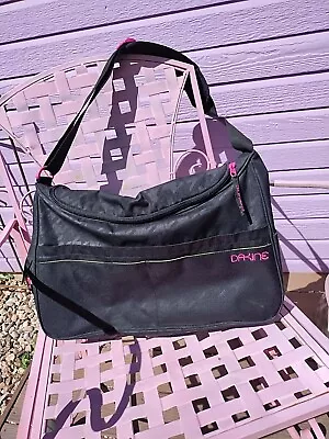 Dakine Sarita Duffle/Travel/Gym Bag With Shoulder Strap - Black 12  X 22  X 8  • £46.33