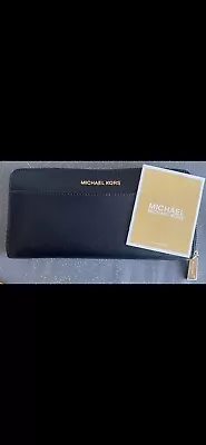 Black Michael Kors Purse • £14.99