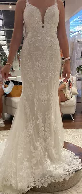 Martina Liana Wedding Dress • $1900