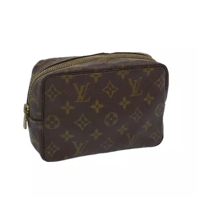 LOUIS VUITTON Monogram Trousse Toilette 18 Pouch M47526 LV Auth 64889 • $210