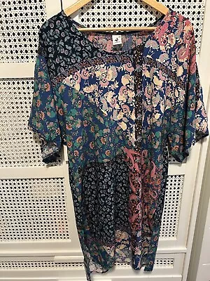 JV Dress Size 8 Kimono Style Boho Style Fabric • $5