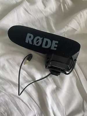 £70 • Buy RØDE Microphones VideoMic Pro R Compact Directional On Camera Microphone