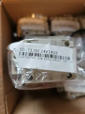 Mitsubishi Sd-t12 Dc24v 1a1b Contactor 13a 24vdc Coil  New   Sealed Bag • $49.95