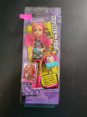 Monster High Clawdeen Wolf Family Doll Howleen Wolf & Pet Cushion Retired MISB • $69.99