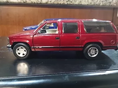 SUNNYSIDE CHEVROLET SUBURBAN 1:24 SCALE Diecast MODEL SUV 90'S-2K'S Loose Red • $49.99