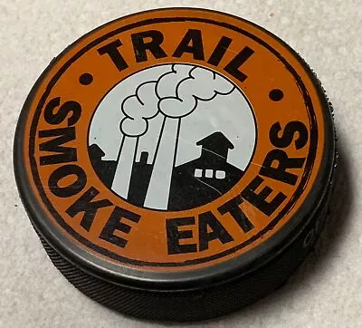 Vintage Trail Smoke Eaters Hockey Puck Kijhl Bc Canada  In Glas Co • $19