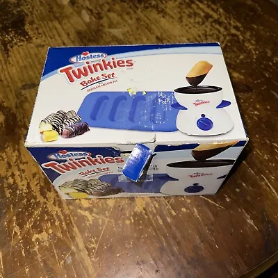 Hostess Twinkies Bake Set With Baking Pan Recipe Booklet • $14.99