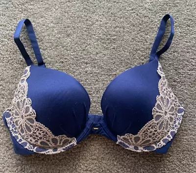 Women's VICTORIA'S SECRET FABULOUS Plunge Blue White Lace Bra Size 32D VERY RARE • $35