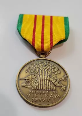 Original US Vietnam Service Medal (VSM) Republic Of Vietnam Campaign Full Size • $9.99