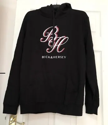 B&H Beck & Hersey Men’s Logo Black Hoodie Pit To Pit 22”Approx Size M (E 36) • £4.99