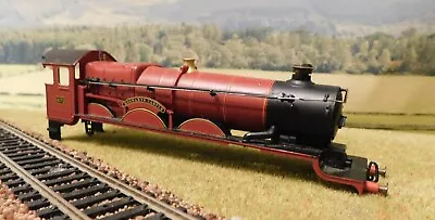 Hornby 00 Gauge BR Red Hall Class 'Hogwarts Castle' Loco Body - Spares • £22