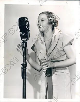 1935 New York Helen Marshall Came As Violinist But Developed Voice Press Photo • $15