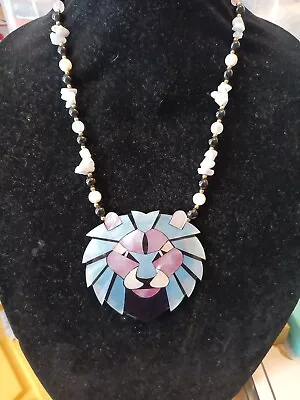 Vintage Lee Sands Lion Face Shell/Stone Laminate Necklace-19  + 3  Drop-EUC • $32.99