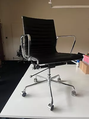 Retro Vintage Style Office Chair (Eames Style) • £75