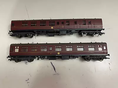 Two 00 Gauge Harry Potter Coaches . • £20